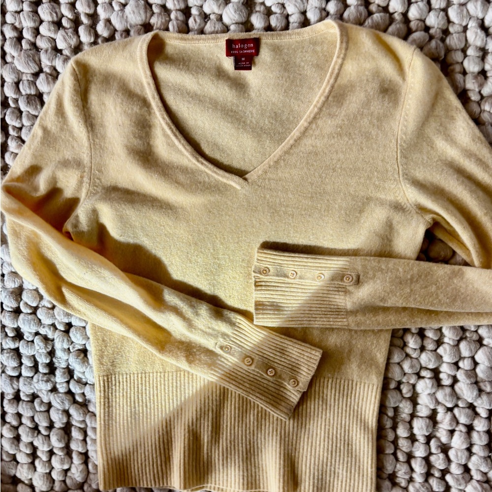 Cashmere V-Neck Sweater in butter yellow